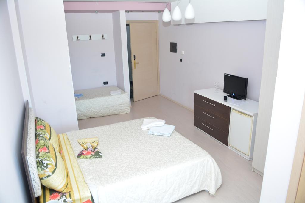 Hotel Albion ดูร์เรส ภายนอก รูปภาพ