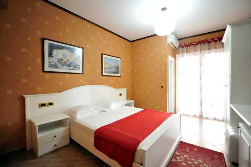 Hotel Albion ดูร์เรส ภายนอก รูปภาพ